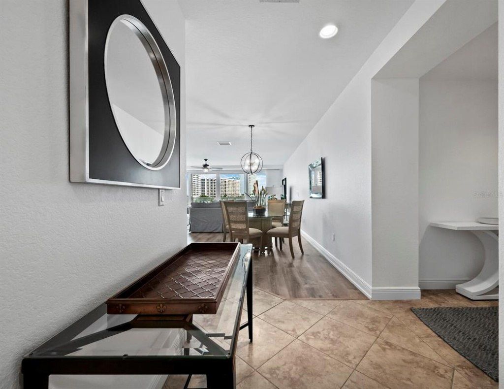 650 Golden Gate Point, Unit 401, Sarasota, FL 34236 Photo