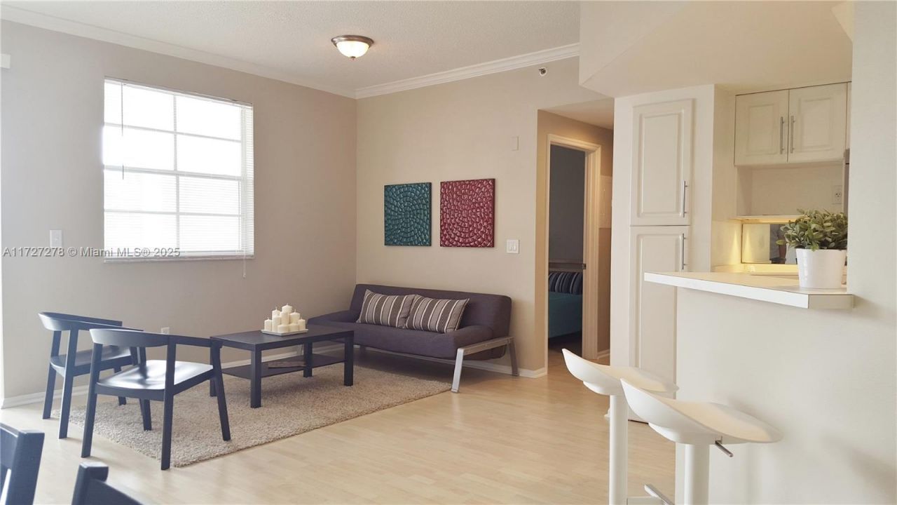 3215 NE 184 St, Unit 14302, Aventura, FL 33160 Photo