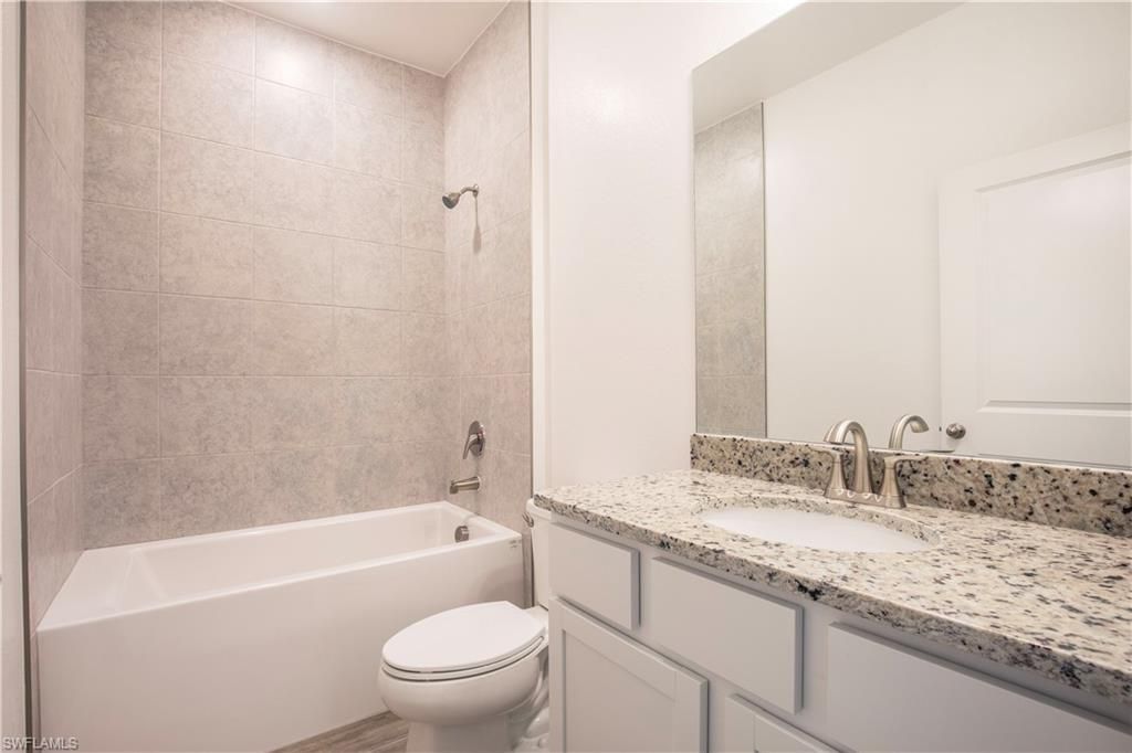 617 SE 3rd Ter, Cape Coral, FL 33990 Photo