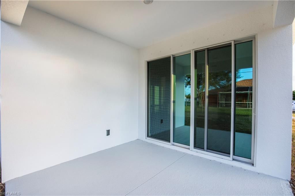 617 SE 3rd Ter, Cape Coral, FL 33990 Photo