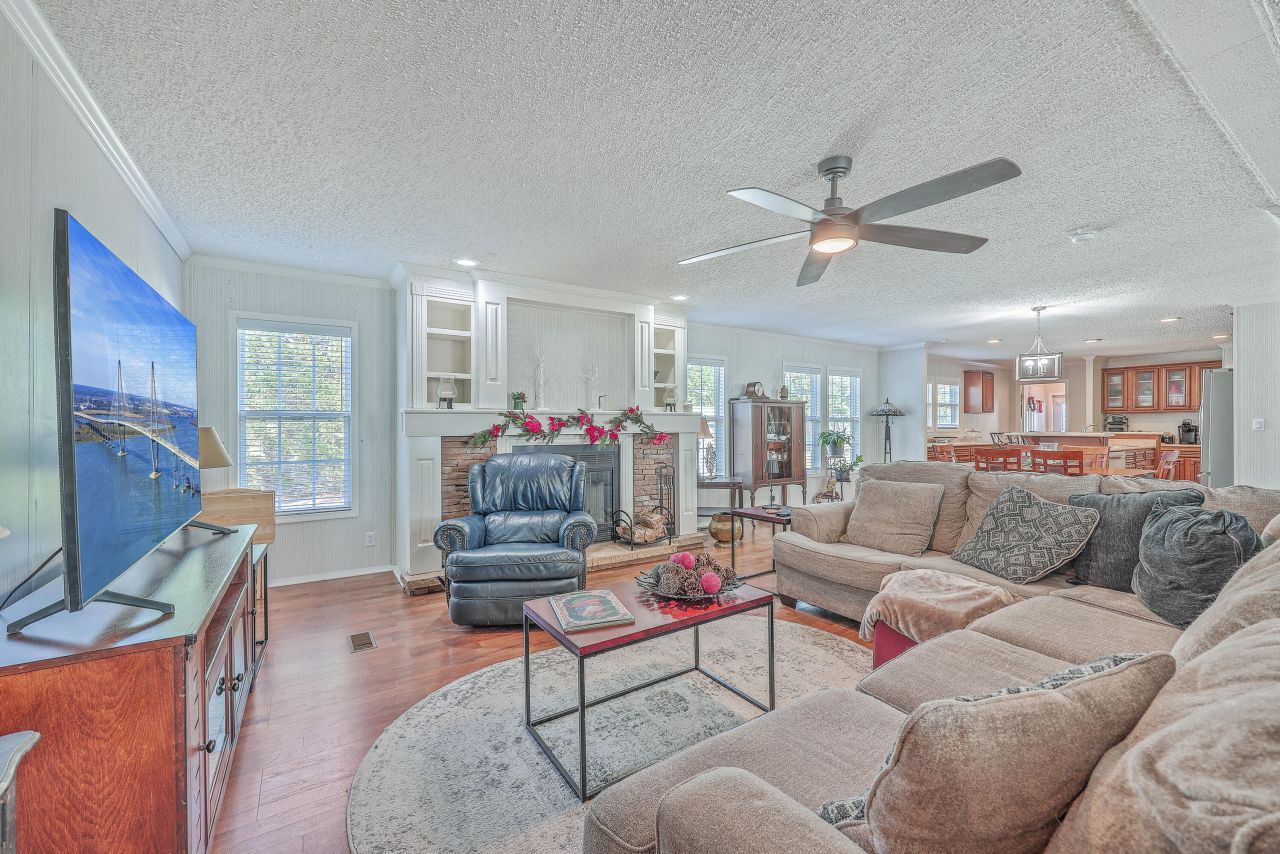 208 Catfish Landing Circle Photo 10