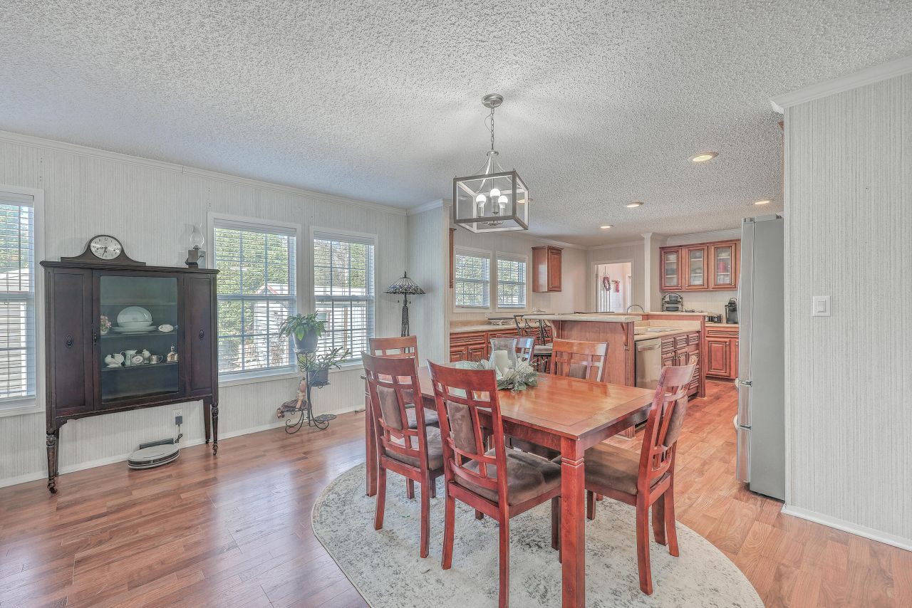 208 Catfish Landing Circle Photo 11