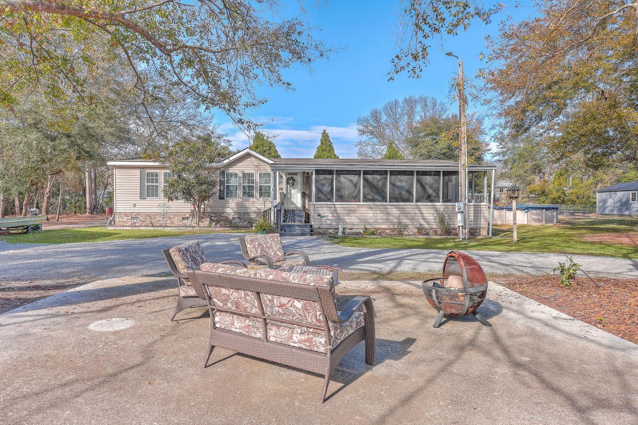 208 Catfish Landing Circle Photo 36