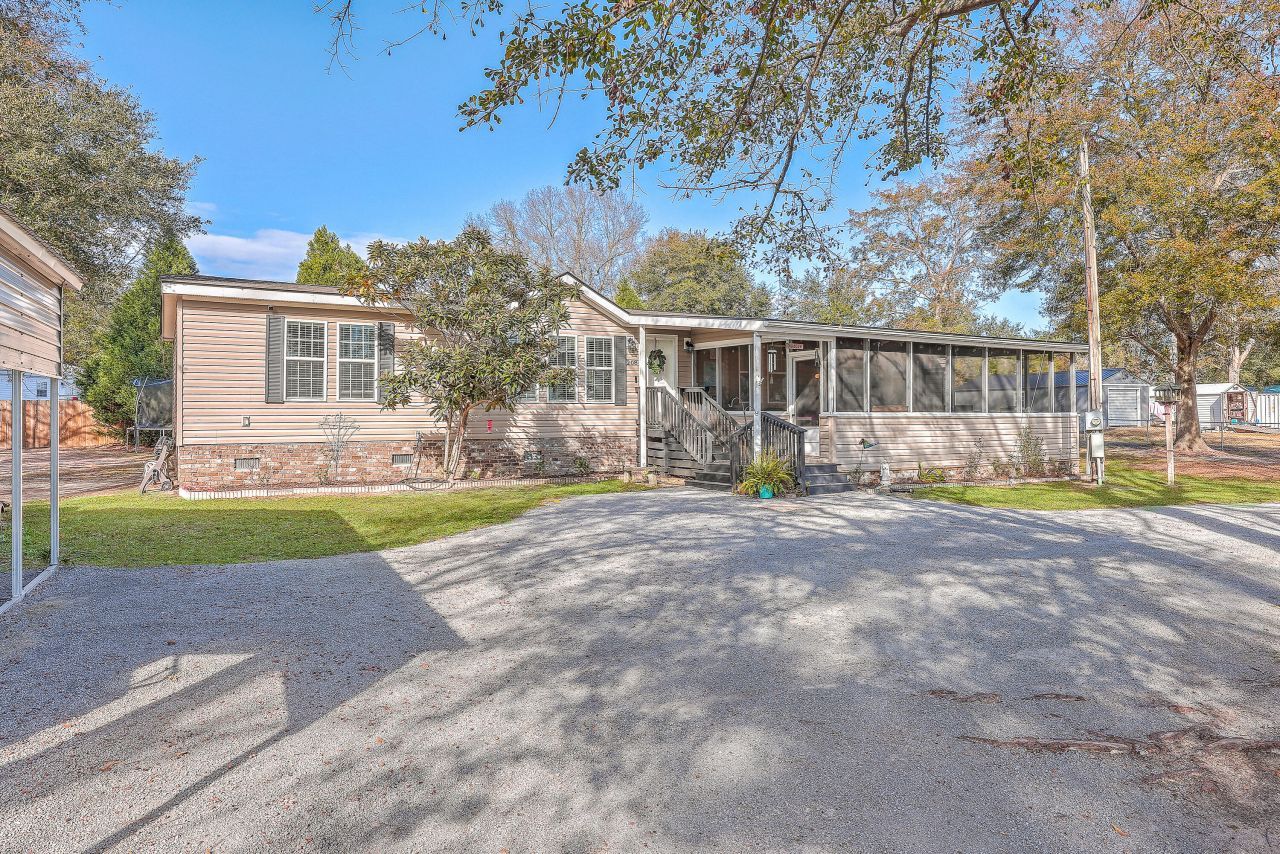 208 Catfish Landing Circle Photo 38