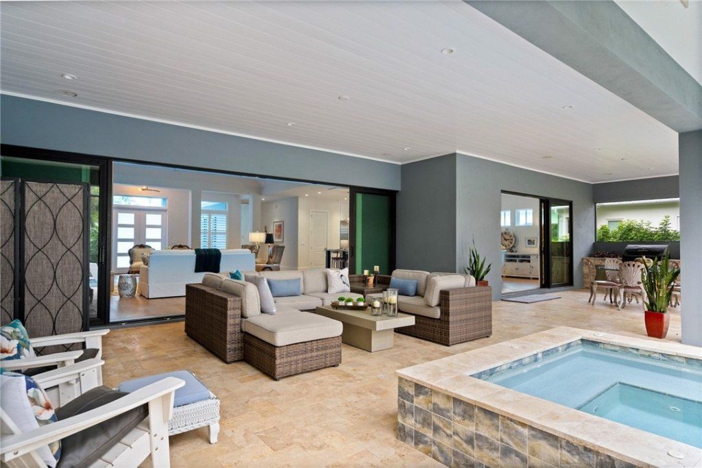 235 Oak Hammock Circle Sw, Vero Beach, FL 32962 Photo