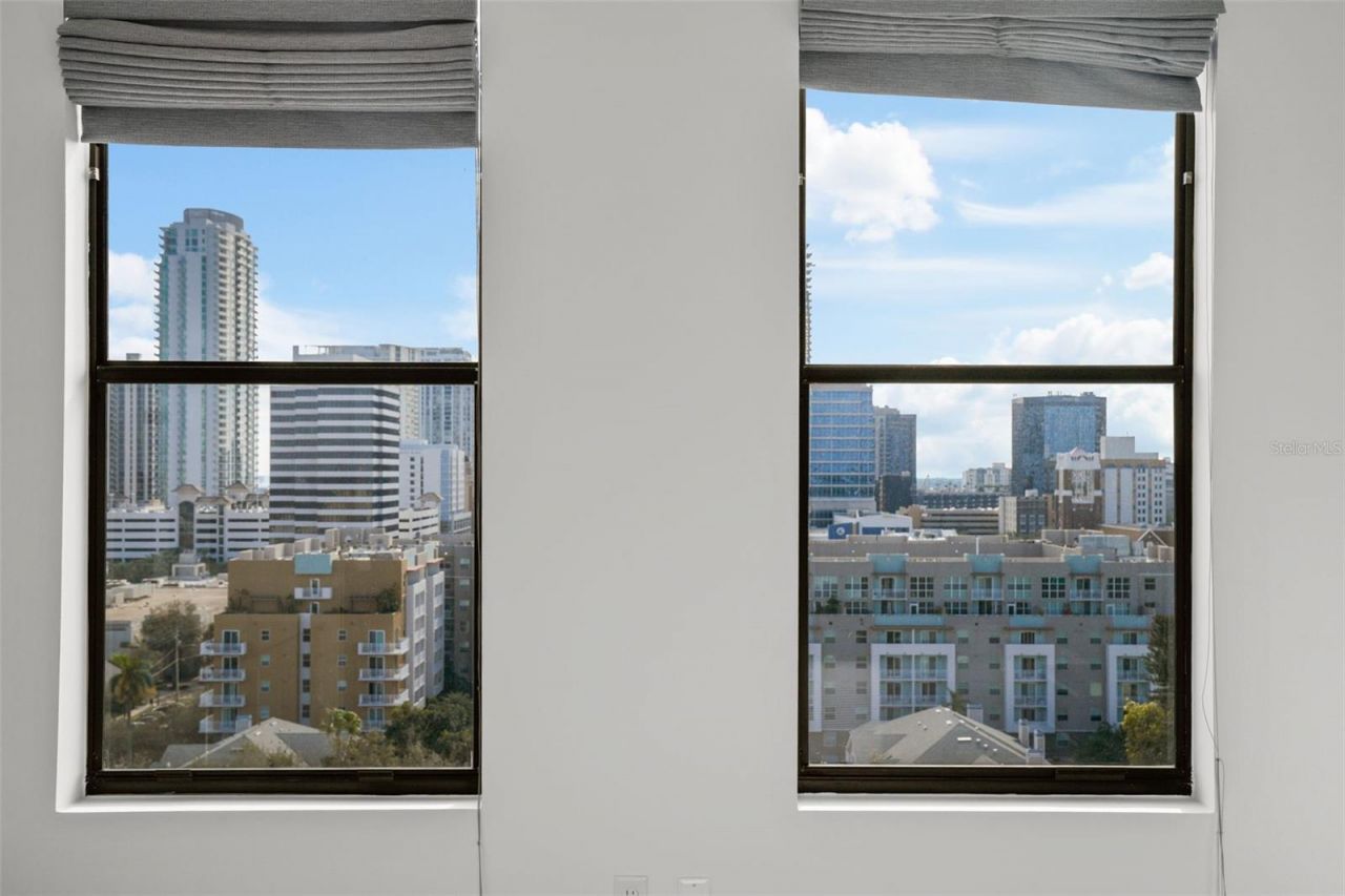 226 5th Avenue N, Unit 1106, Saint Petersburg, FL 33701 Photo