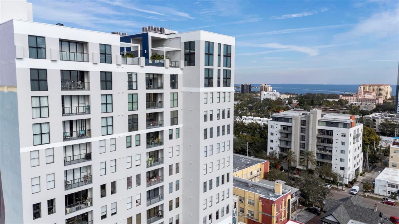 226 5th Avenue N, Unit 1106, Saint Petersburg, FL 33701 Photo