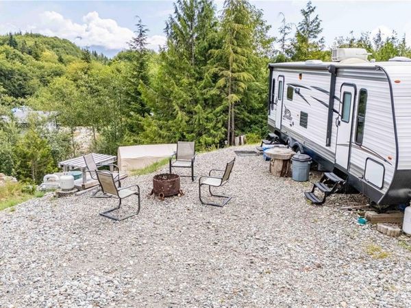 1182 Sixth Ave, Ucluelet, BC V0R 3A0