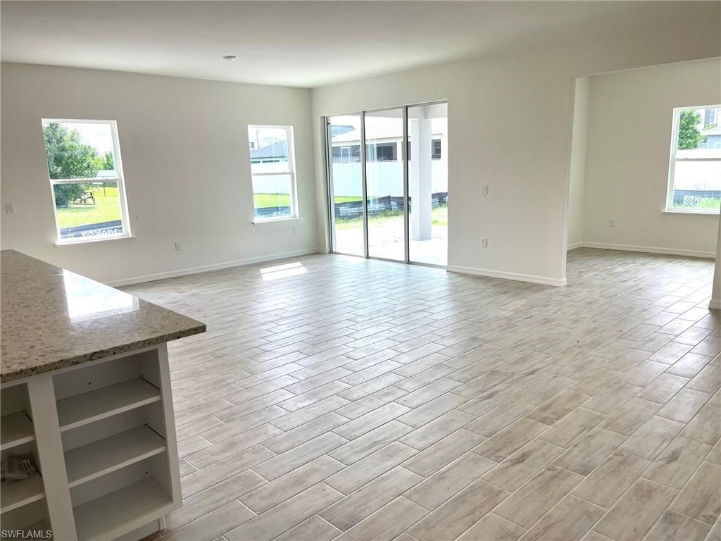 216 SW 14th Ave, Cape Coral, FL 33991 Photo