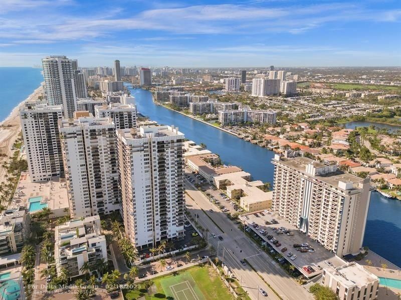 1600 S Ocean Drive, Unit 18B, Hollywood, FL 33019 Photo