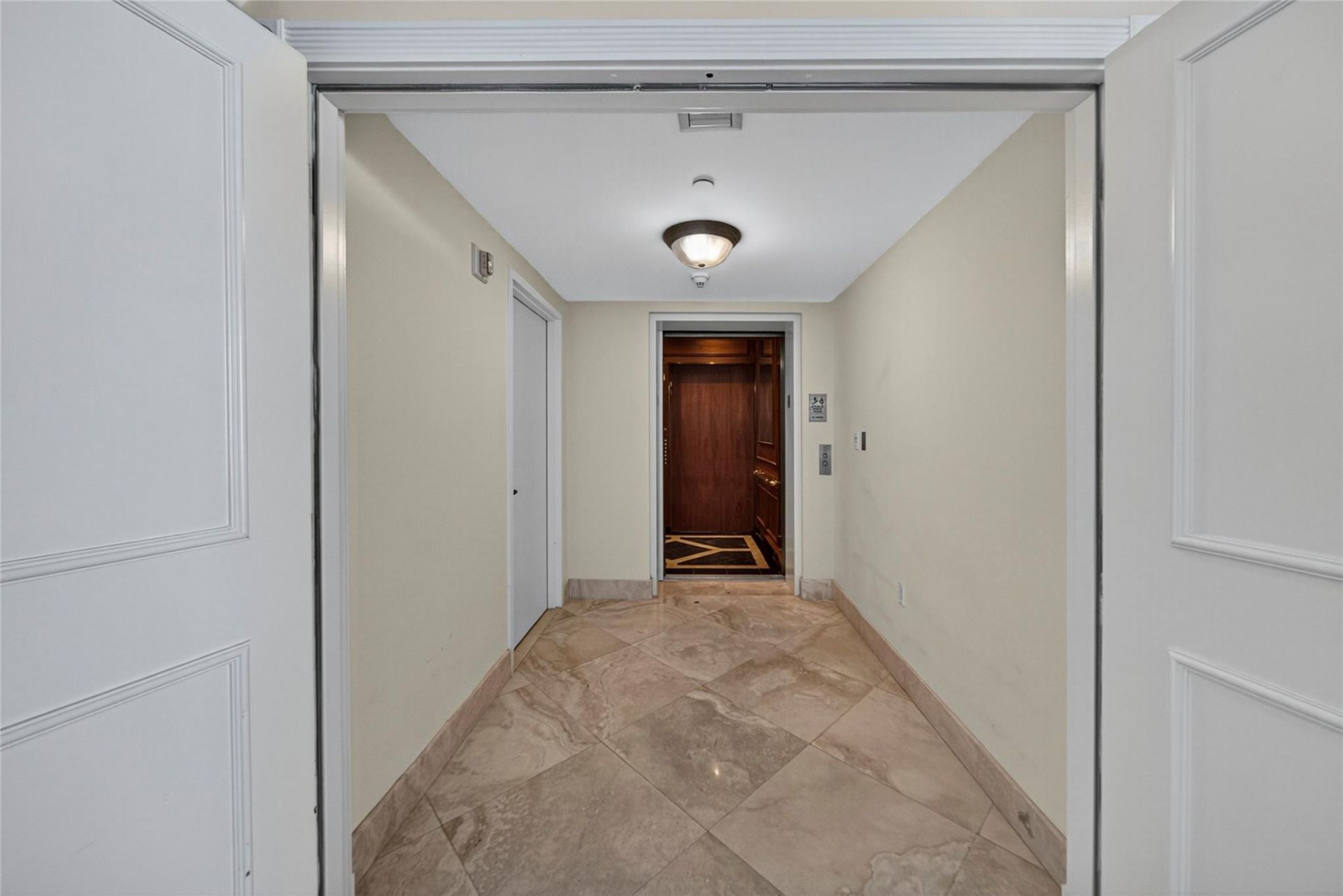 2110 N Ocean Boulevard, Unit 22a, Fort Lauderdale, FL 33305 Photo