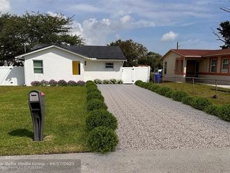 1021 NW 5th Court Fort Lauderdale, FL 33311