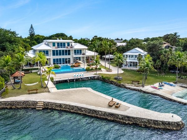 82768 Overseas Highway, ISLAMORADA, FL 33036