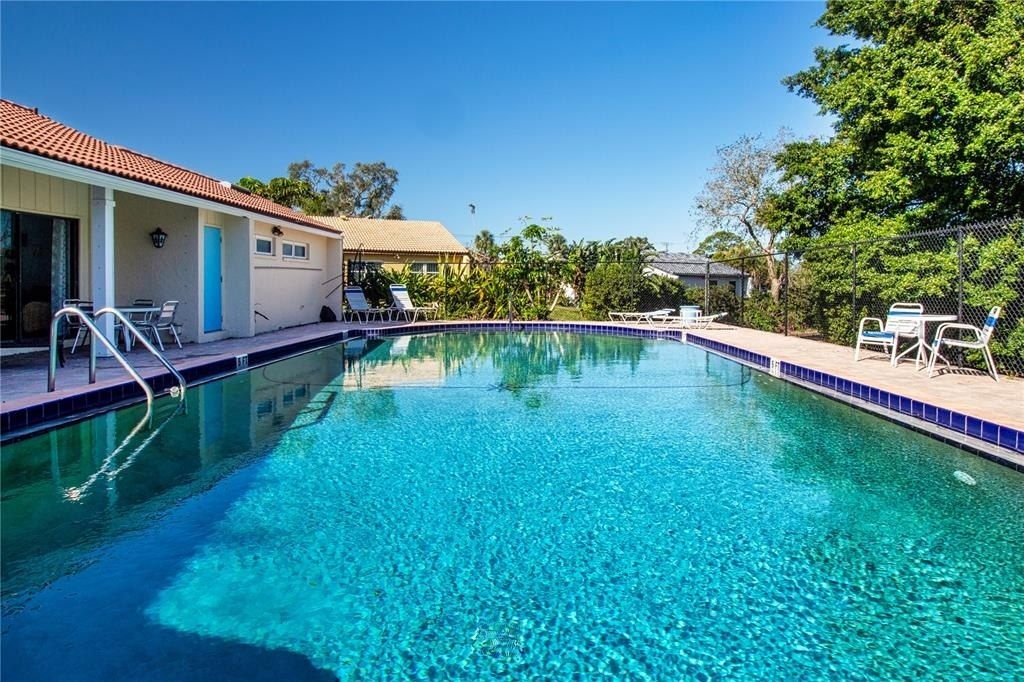 7213 Las Casas Drive, Sarasota, FL 34243 Photo