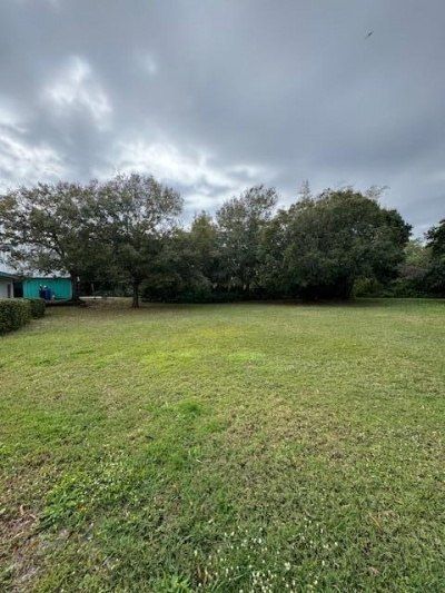 3241 N Indian River Drive, Fort Pierce, FL 34946 Photo