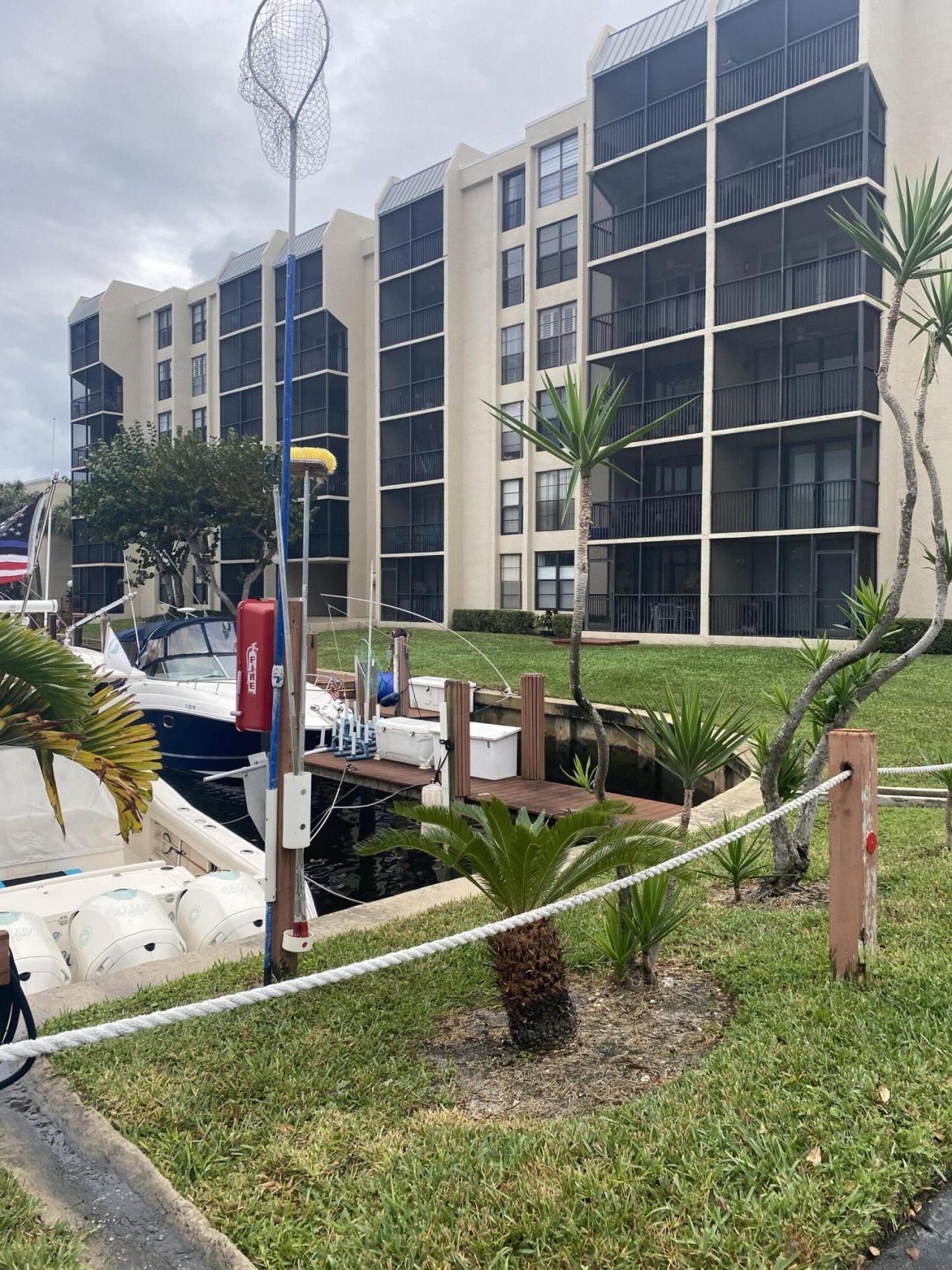 17 Royal Palm Way, Unit 305, Boca Raton, FL 33432 Photo