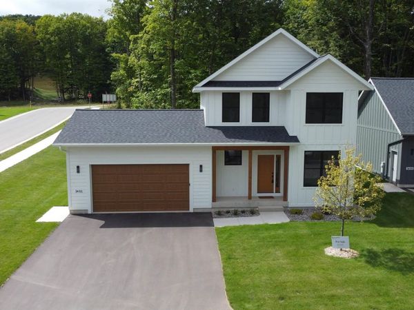 3401 Nuthatch Lane, Marquette, MI 49855