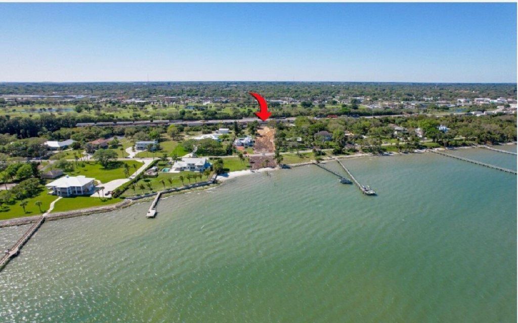 1033 S Indian River Drive, Fort Pierce, FL 34950 Photo