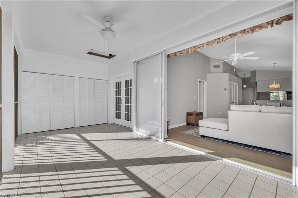 8161 Twelve Oaks Cir, Unit 523, Naples, FL 34113 Photo