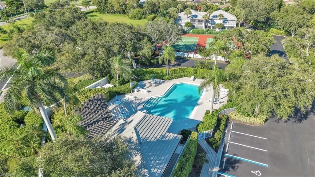 8161 Twelve Oaks Cir, Unit 523, Naples, FL 34113 Photo