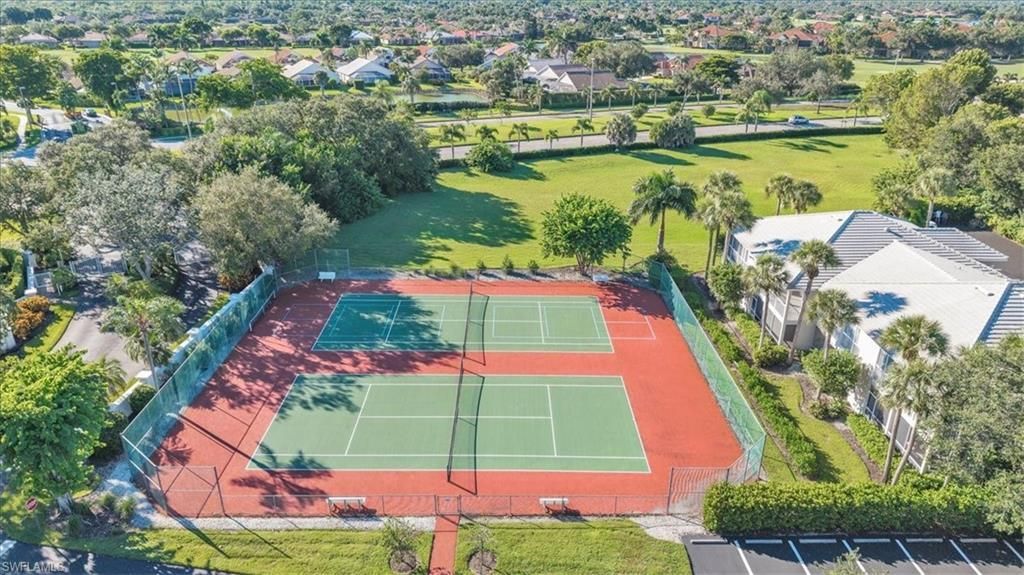 8161 Twelve Oaks Cir, Unit 523, Naples, FL 34113 Photo