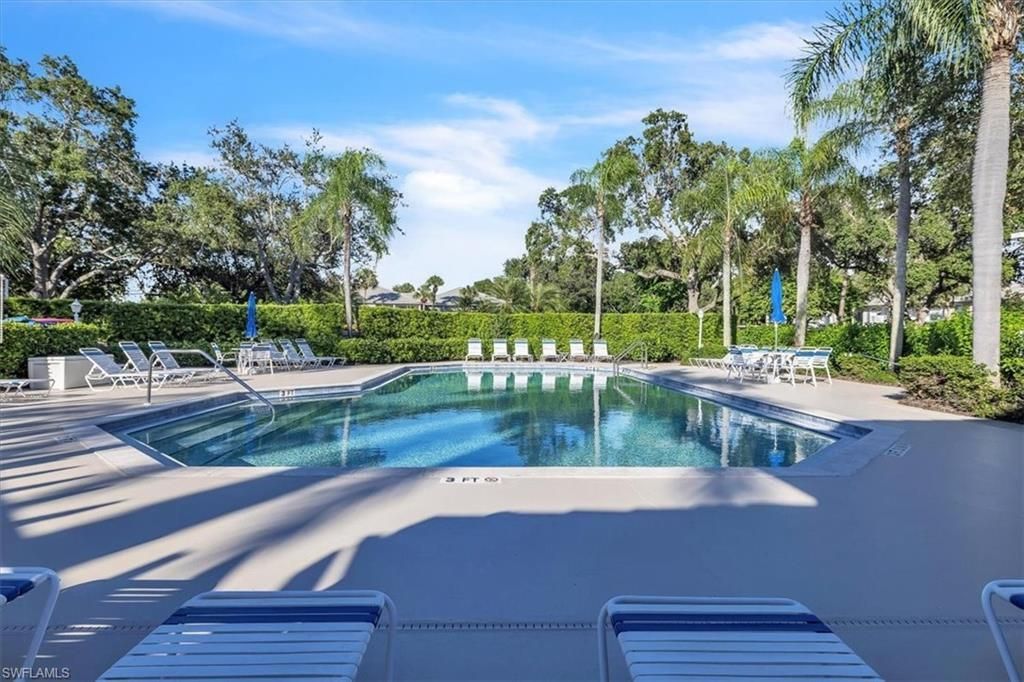 8161 Twelve Oaks Cir, Unit 523, Naples, FL 34113 Photo