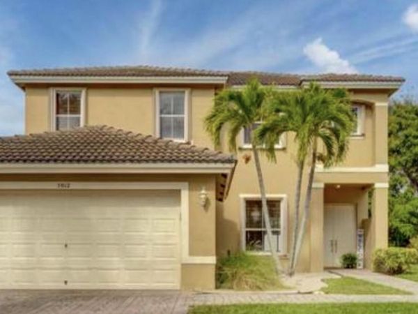 5012 Victoria Circle, West Palm Beach, FL 33409