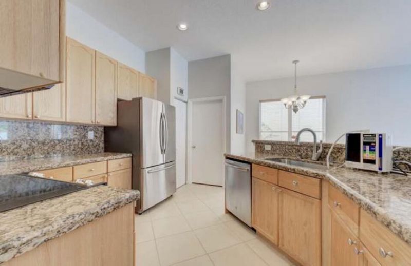 5012 Victoria Circle, West Palm Beach, FL 33409 Photo