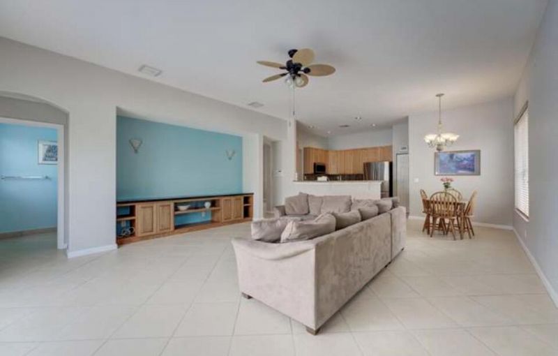 5012 Victoria Circle, West Palm Beach, FL 33409 Photo