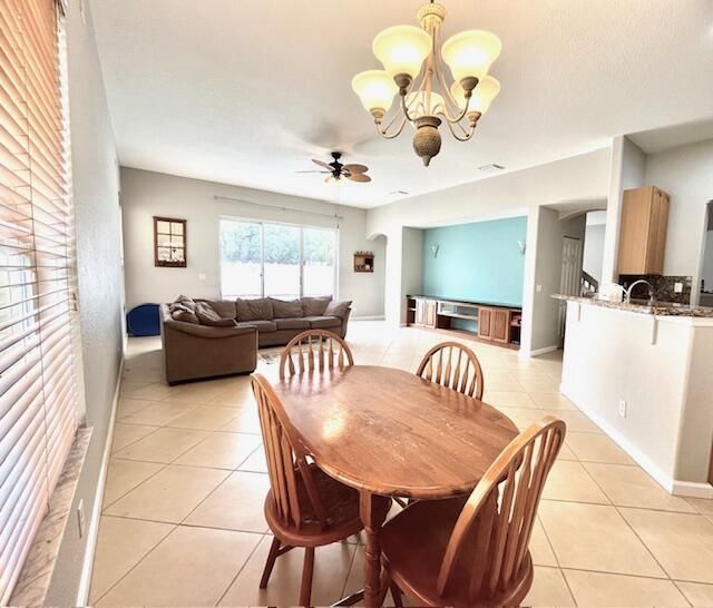5012 Victoria Circle, West Palm Beach, FL 33409 Photo