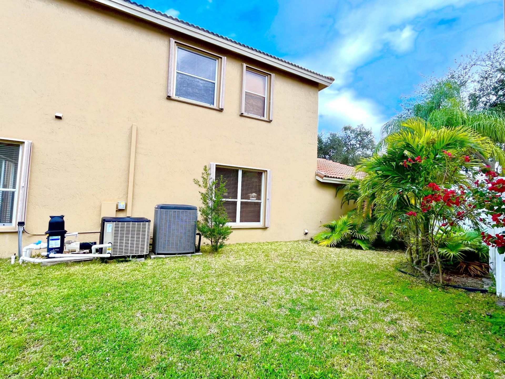 5012 Victoria Circle, West Palm Beach, FL 33409 Photo