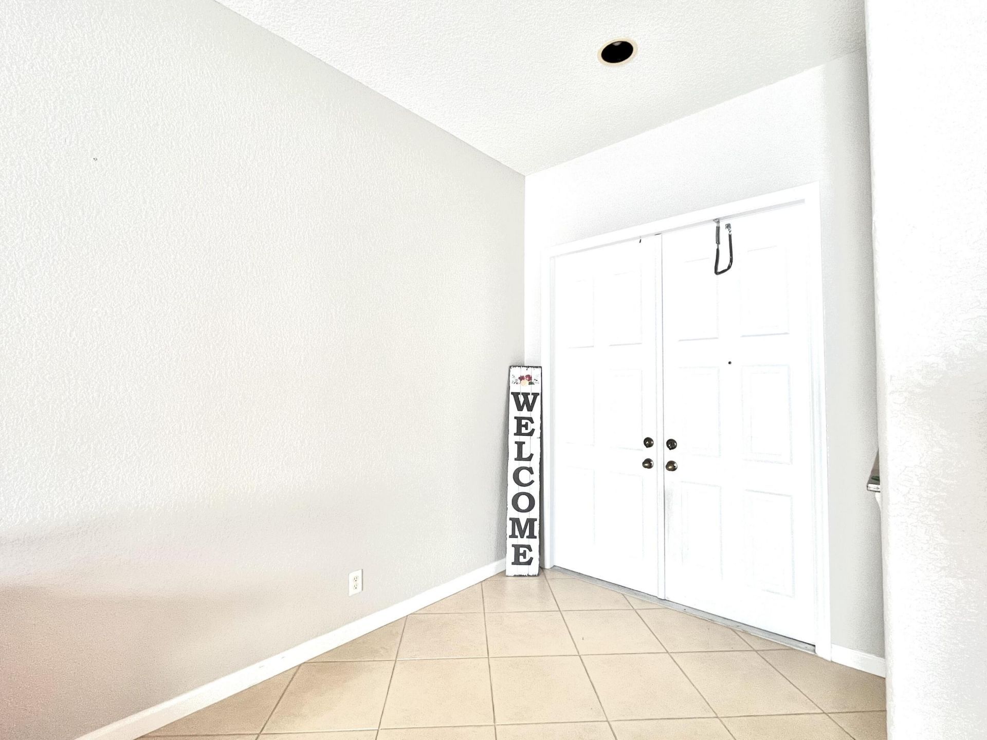 5012 Victoria Circle, West Palm Beach, FL 33409 Photo