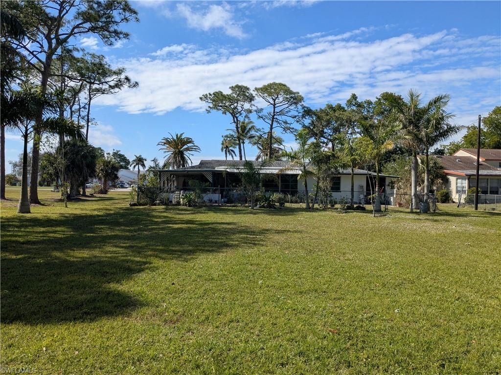 6759 Winkler Rd, Fort Myers, FL 33919 Photo