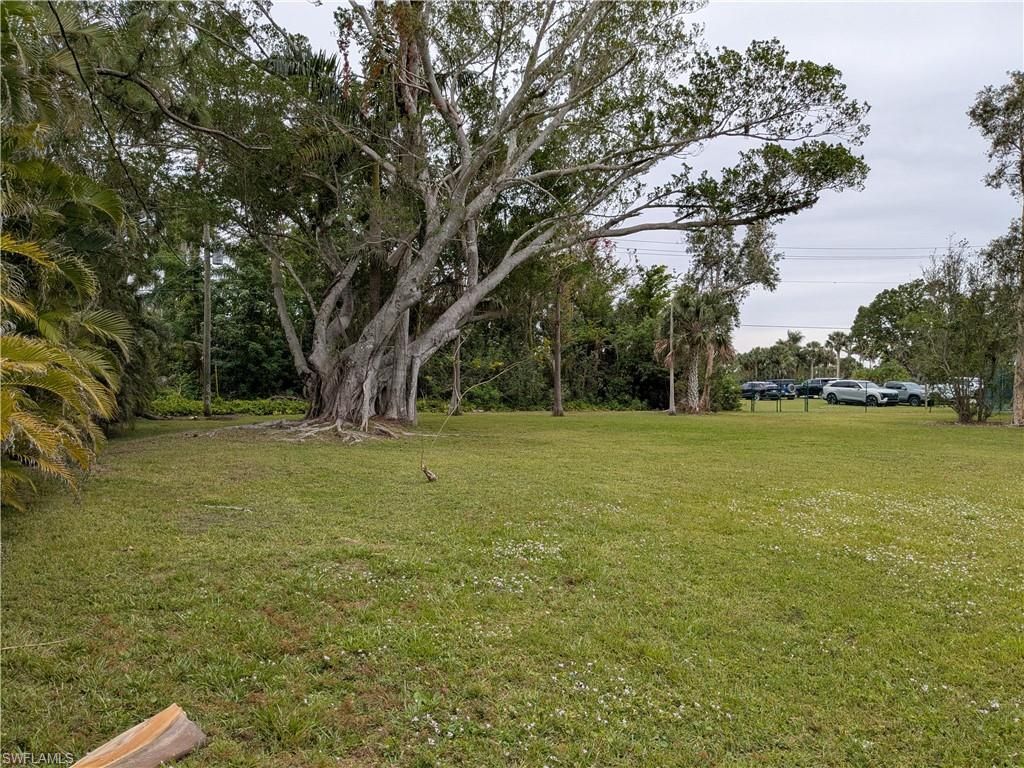 6759 Winkler Rd, Fort Myers, FL 33919 Photo