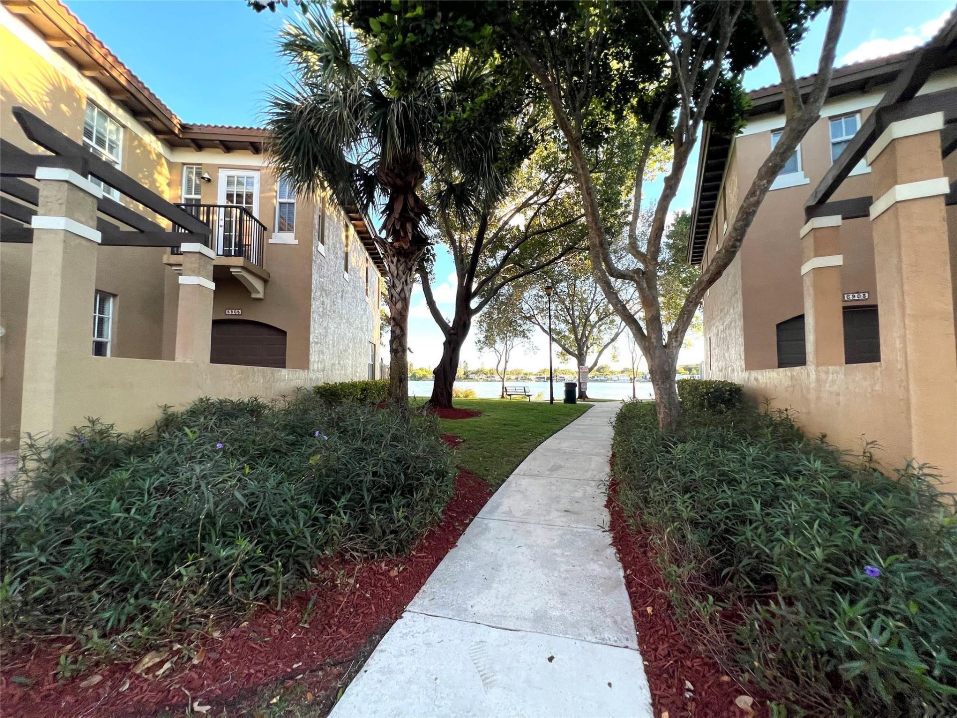 6927 Julia Gardens Drive, Coconut Creek, FL 33073 Photo