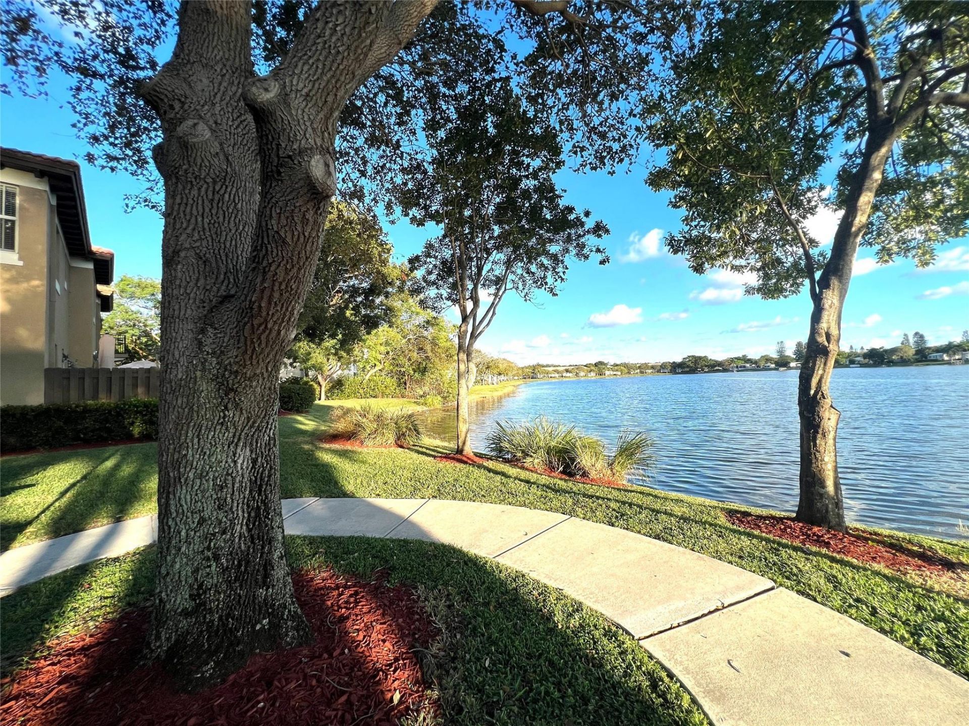 6927 Julia Gardens Drive, Coconut Creek, FL 33073 Photo