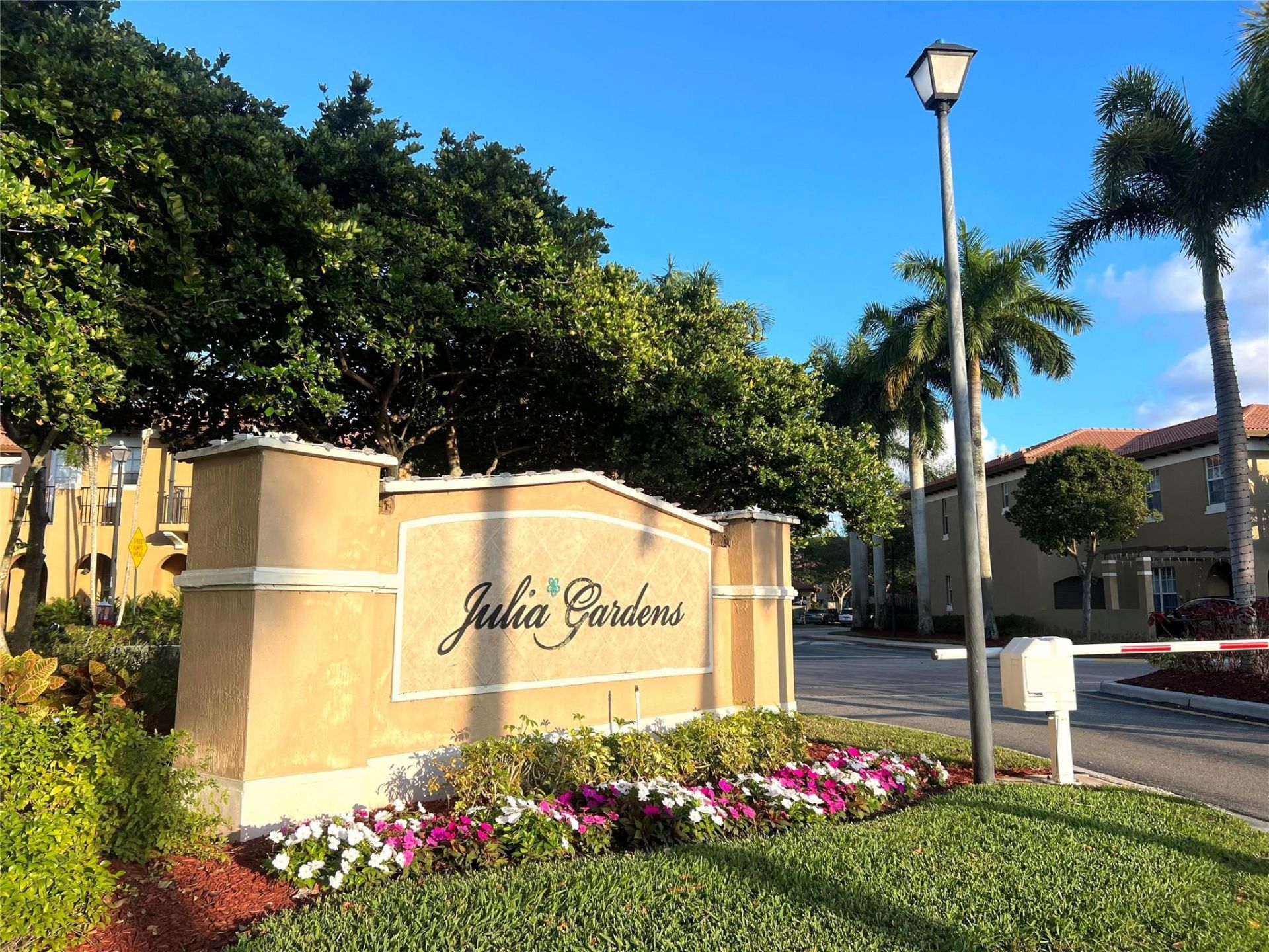 6927 Julia Gardens Drive, Coconut Creek, FL 33073 Photo