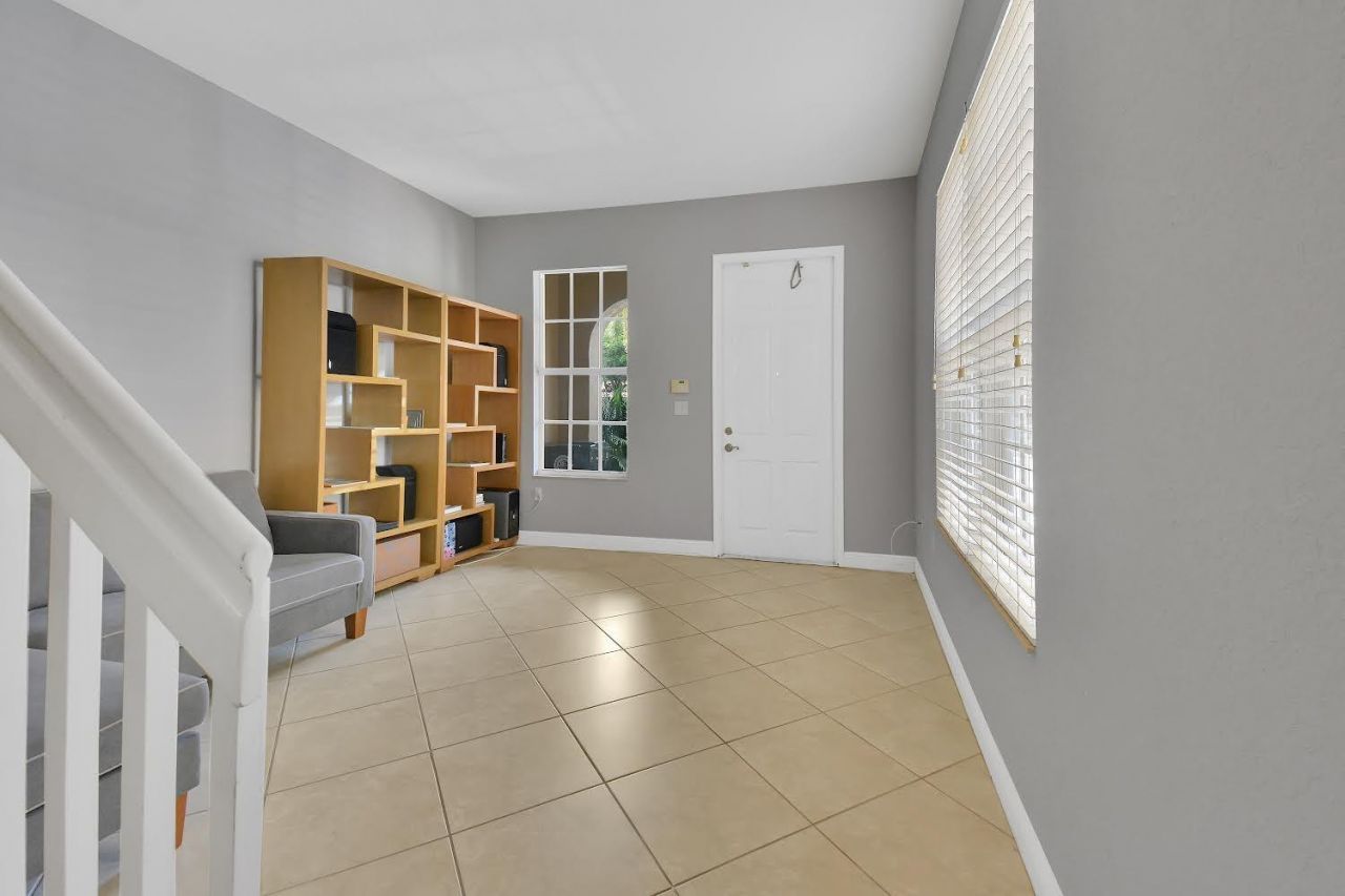 6927 Julia Gardens Drive, Coconut Creek, FL 33073 Photo