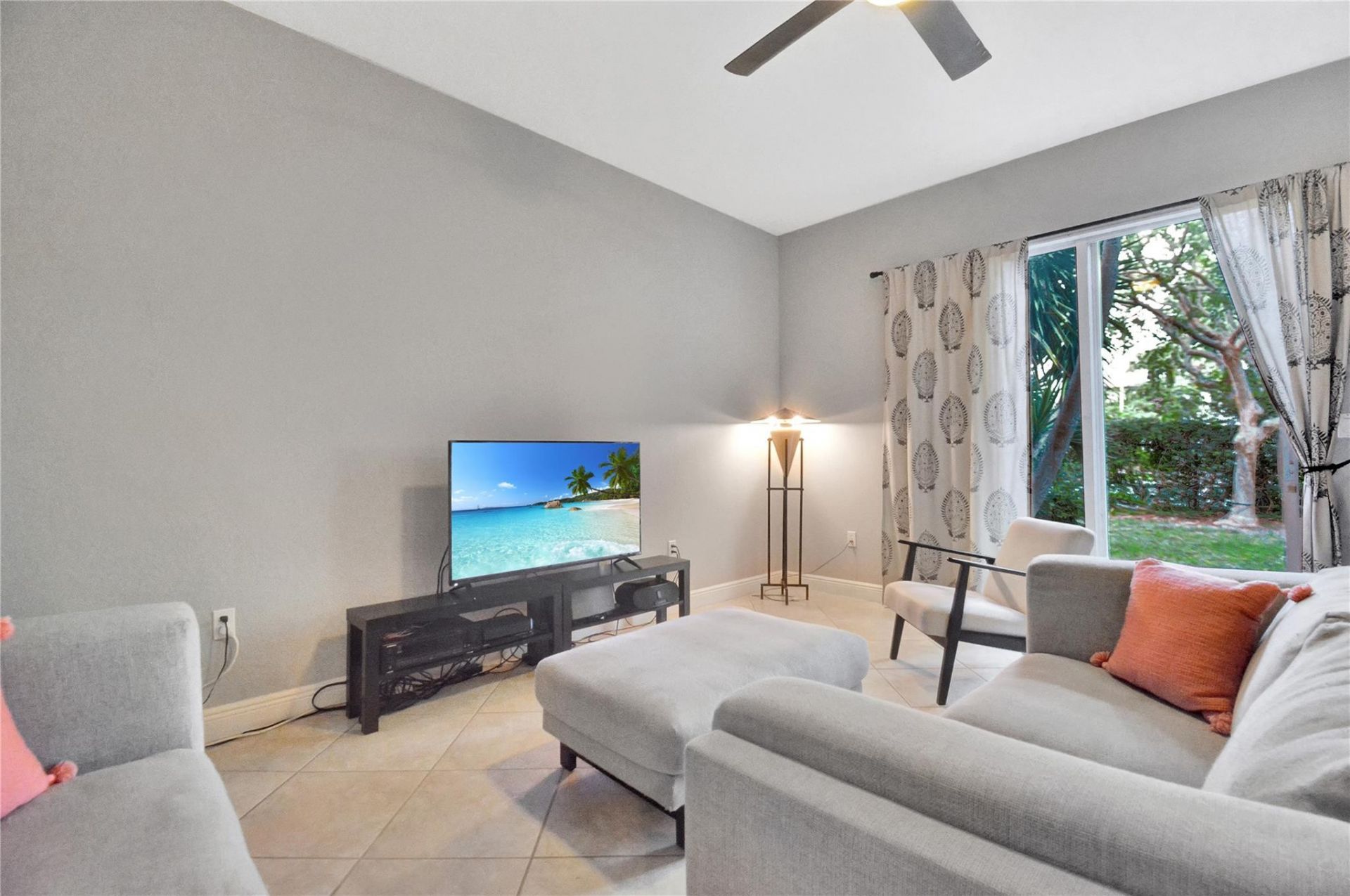 6927 Julia Gardens Drive, Coconut Creek, FL 33073 Photo