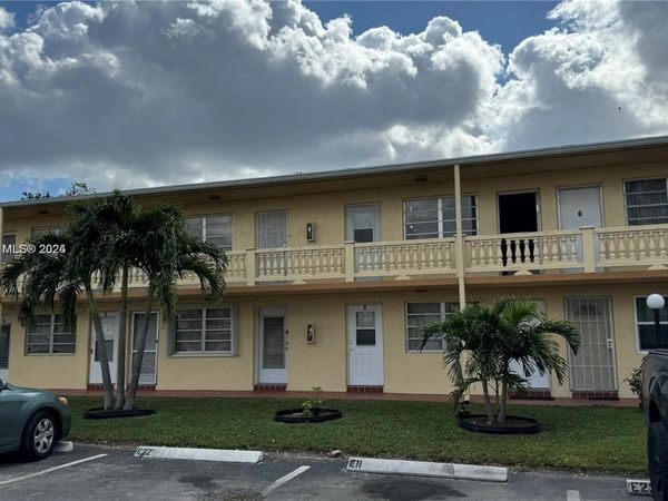 160 NE 203rd Ter, Unit 18, Miami Gardens, FL 33179