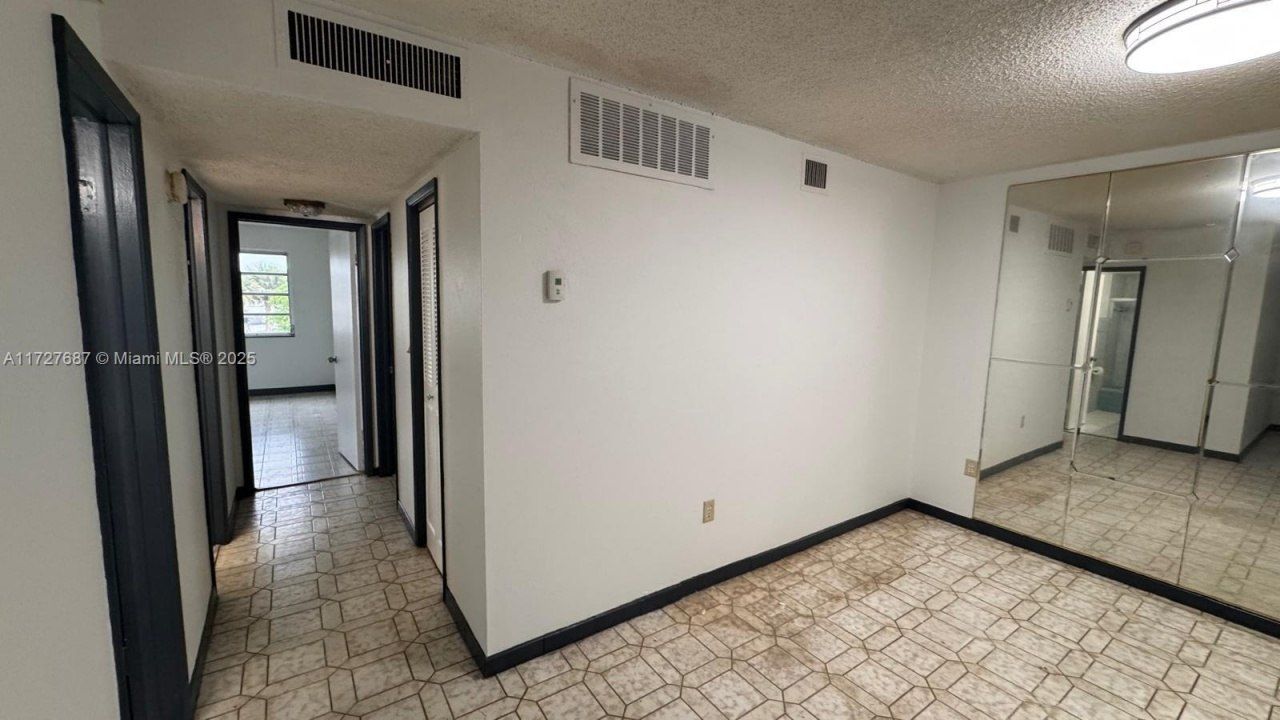 160 NE 203rd Ter, Unit 18, Miami Gardens, FL 33179 Photo