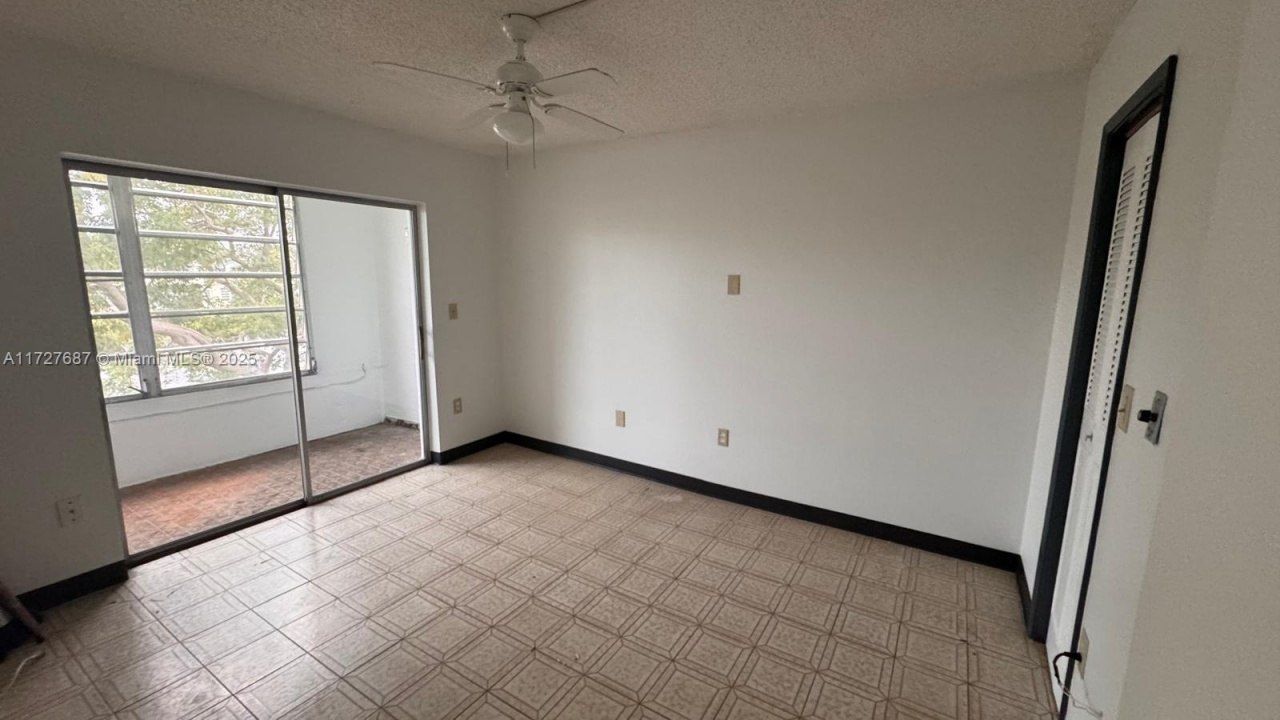 160 NE 203rd Ter, Unit 18, Miami Gardens, FL 33179 Photo
