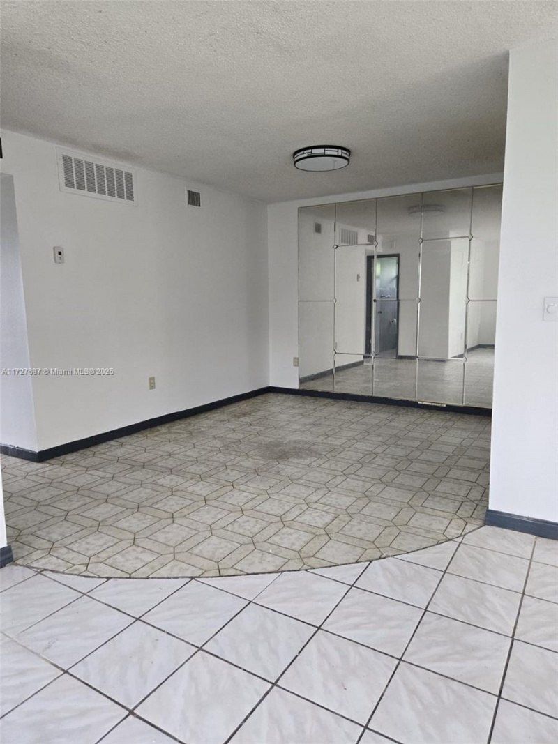 160 NE 203rd Ter, Unit 18, Miami Gardens, FL 33179 Photo