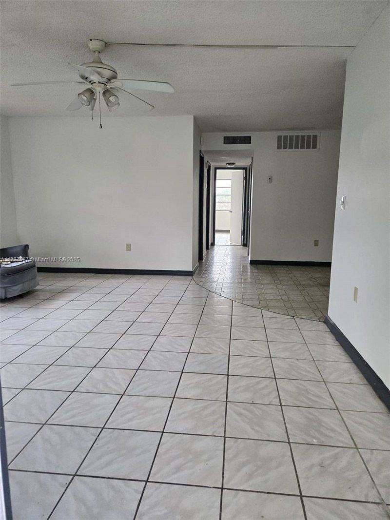 160 NE 203rd Ter, Unit 18, Miami Gardens, FL 33179 Photo