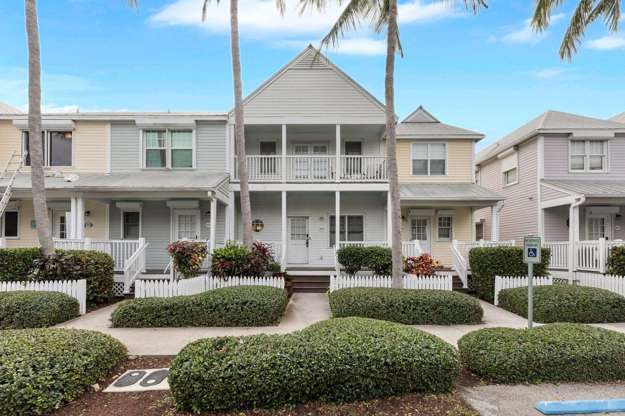 5018 Sunset Village Drive, Unit D-050, Duck, FL 33050 Photo