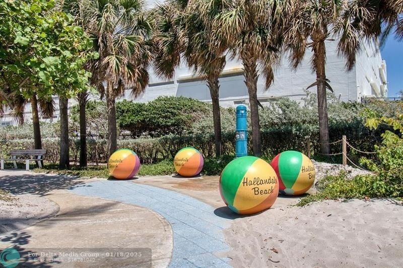 800 Parkview Drive, Unit 524, Hallandale Beach, FL 33009 Photo