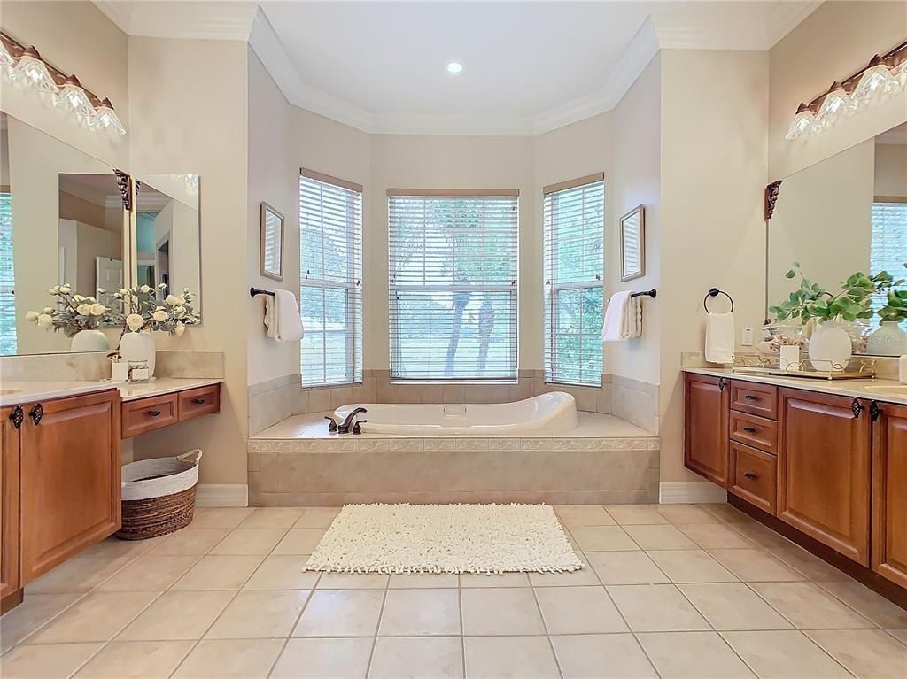 2683 Wyndsor Oaks Way, Winter Haven, FL 33884 Photo