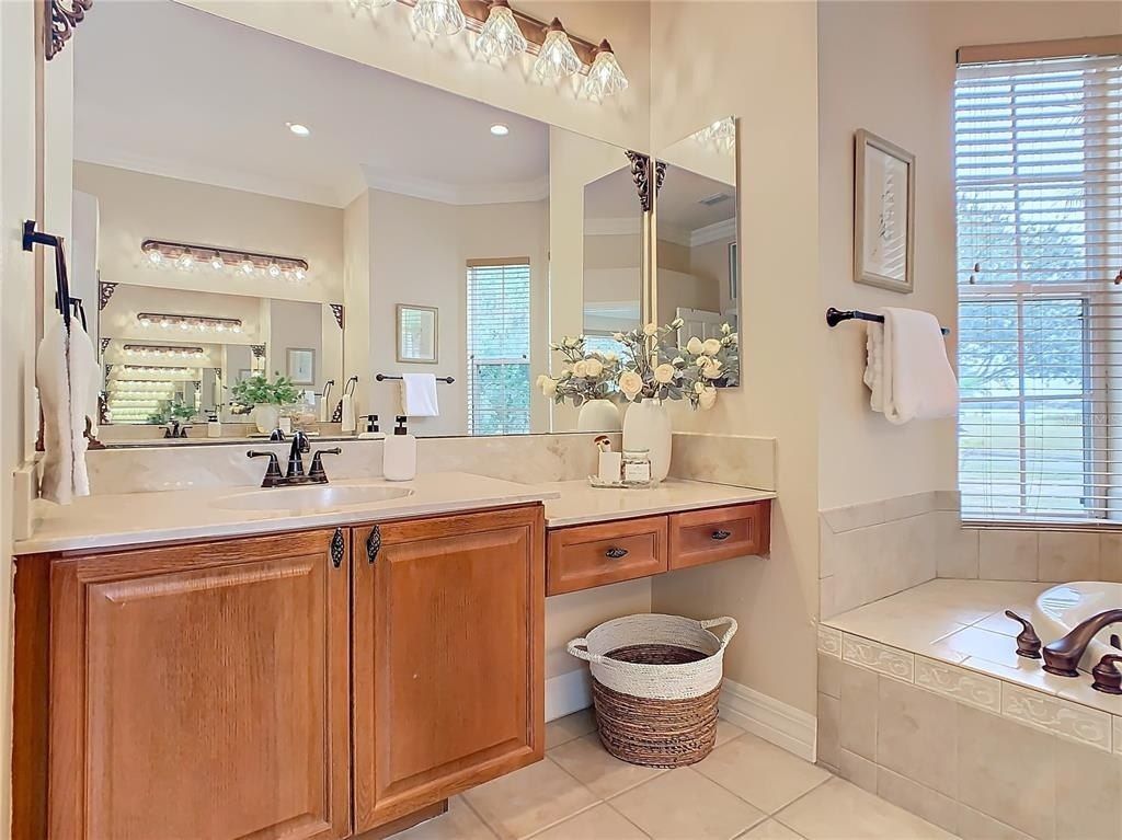 2683 Wyndsor Oaks Way, Winter Haven, FL 33884 Photo