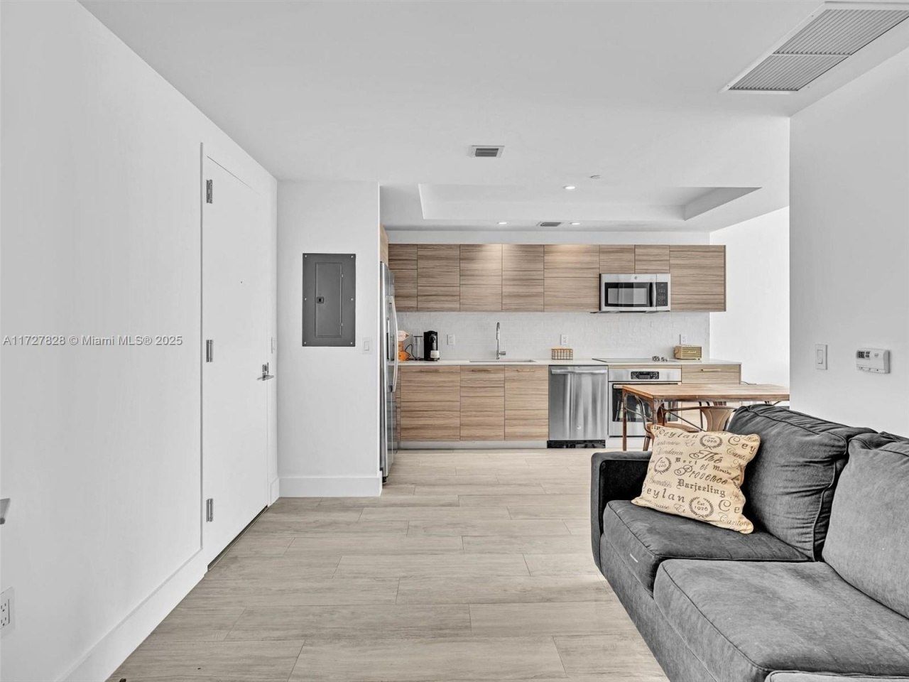 121 NE 34th St, Unit 1005, Miami, FL 33137 Photo