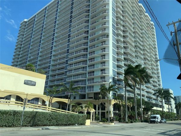 7601 E Treasure Dr, Unit CU-5, North Bay Village, FL 33141